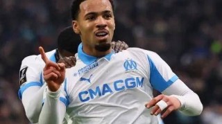 高开低走！枪手天才迷失在法甲舞台 连续2场半场被换下