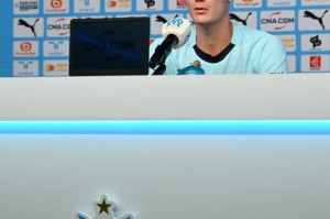 直击！派尚半场梅开二度背后的真相：训练秘密与战术安排大揭秘！