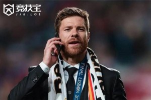 西甲：齐达内点拨阿隆索，皇马和药厂不一样