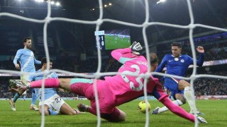 风水轮流转，真该枪手夺冠了？遭读秒绝平，曼城2场丢4分，争冠难