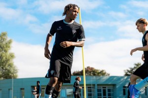 法甲前瞻比分预测：里昂VS昂热