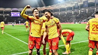 朗斯豪取9连胜，法甲领头羊疯狂晋级法国杯十六强，大巴黎是否担忧？