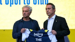 足坛狂欢夜：意甲双雄强势发力，穆帅东家创造历史，西甲格局显现断层