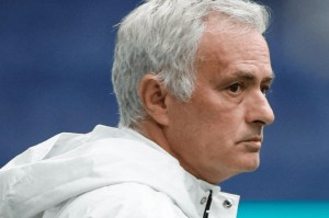 2-1！穆帅有望逆袭：本菲卡不败差榜首7分，下轮赢波尔图或能争冠