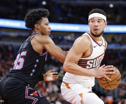 塞克斯顿18+10布克30分 公牛不敌太阳7连败