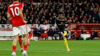 曼联2-2险平连胜终结！阵容两弱点暴露，阿莫林想争四1月必须买人