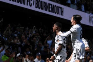 爆大冷！0-1！英超劲旅倒下，埃梅里不敢相信，塞塞尼翁立大功