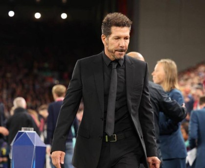 9人轮换酿惨案！马竞0-3保级队，西蒙尼神操作亲手送走冠军