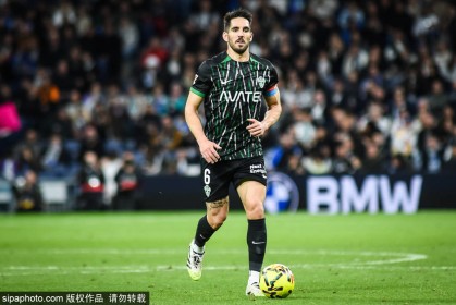 埃尔切昙花一现，重回降级深渊：西甲保级战风云再起