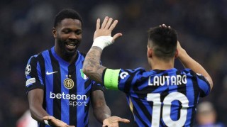 意甲劲旅争夺战升级：阿莱格里率领米兰登顶，国米誓拿三分稳固排名