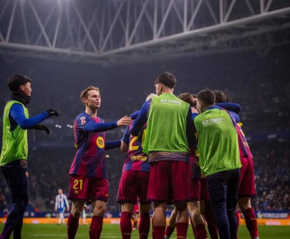 巴萨豪取9连胜，49分领跑西甲榜首，全方位完爆皇马