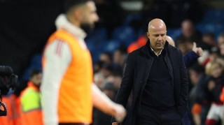 谁赢不好说！利物浦高层选择支持斯洛特，但萨拉赫却在等“反转”