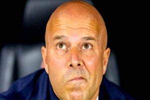 利物浦被两名记者狠批，斯洛特已被判下课