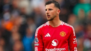 曼联中场大洗牌！科特迪瓦边锋成红魔进攻软肋，芒特迎来一线生机