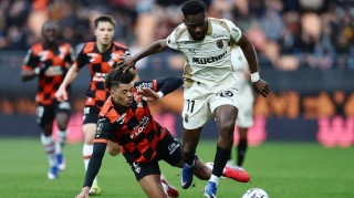 天助洛里昂爆冷击败朗斯：法甲第10逆转法甲第2，登顶梦碎