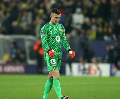 西甲战报：巴萨迎战埃尔切，8分差距待缩小