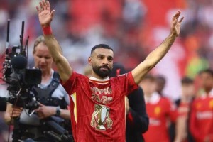 未来已定？曝萨拉赫夏窗将效力沙特，年薪约为此前利物浦的5倍